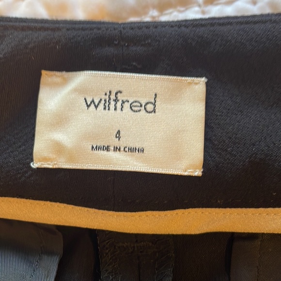 Aritzia black pants with belt - Picture 3 of 5